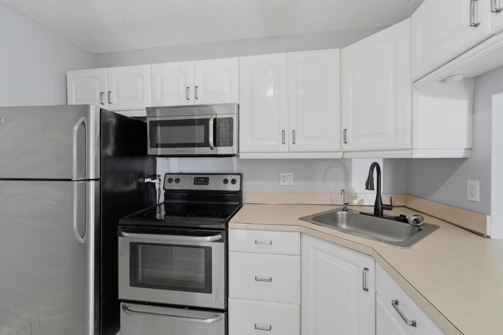 728 Sunny Pine Way # A1, FL 33415 photo 4