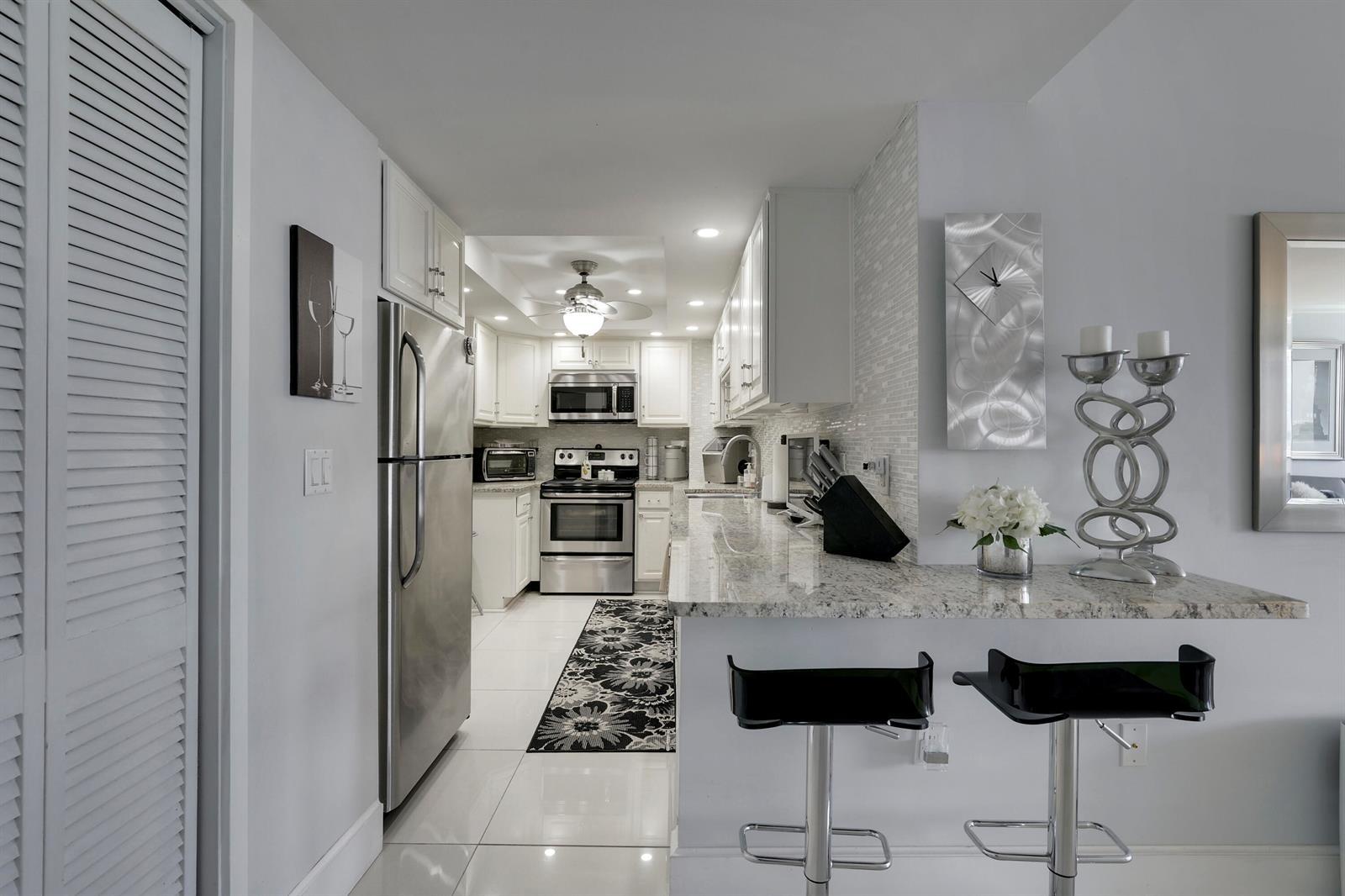 3450 S Ocean Boulevard # 424, Palm Beach FL 33480 photo 4