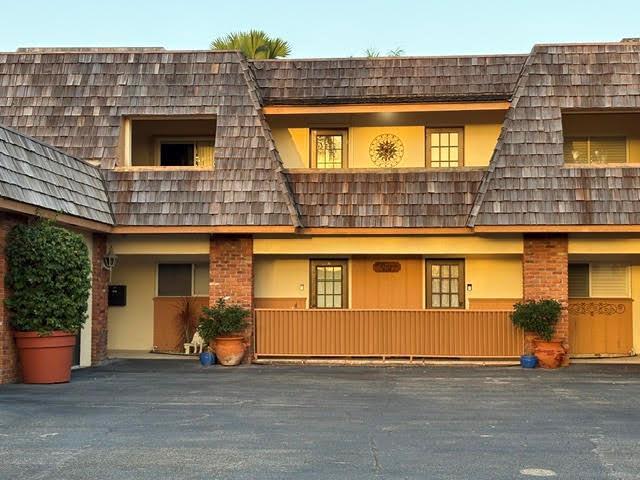 316 Orange Tree Drive # C, Atlantis FL 33462