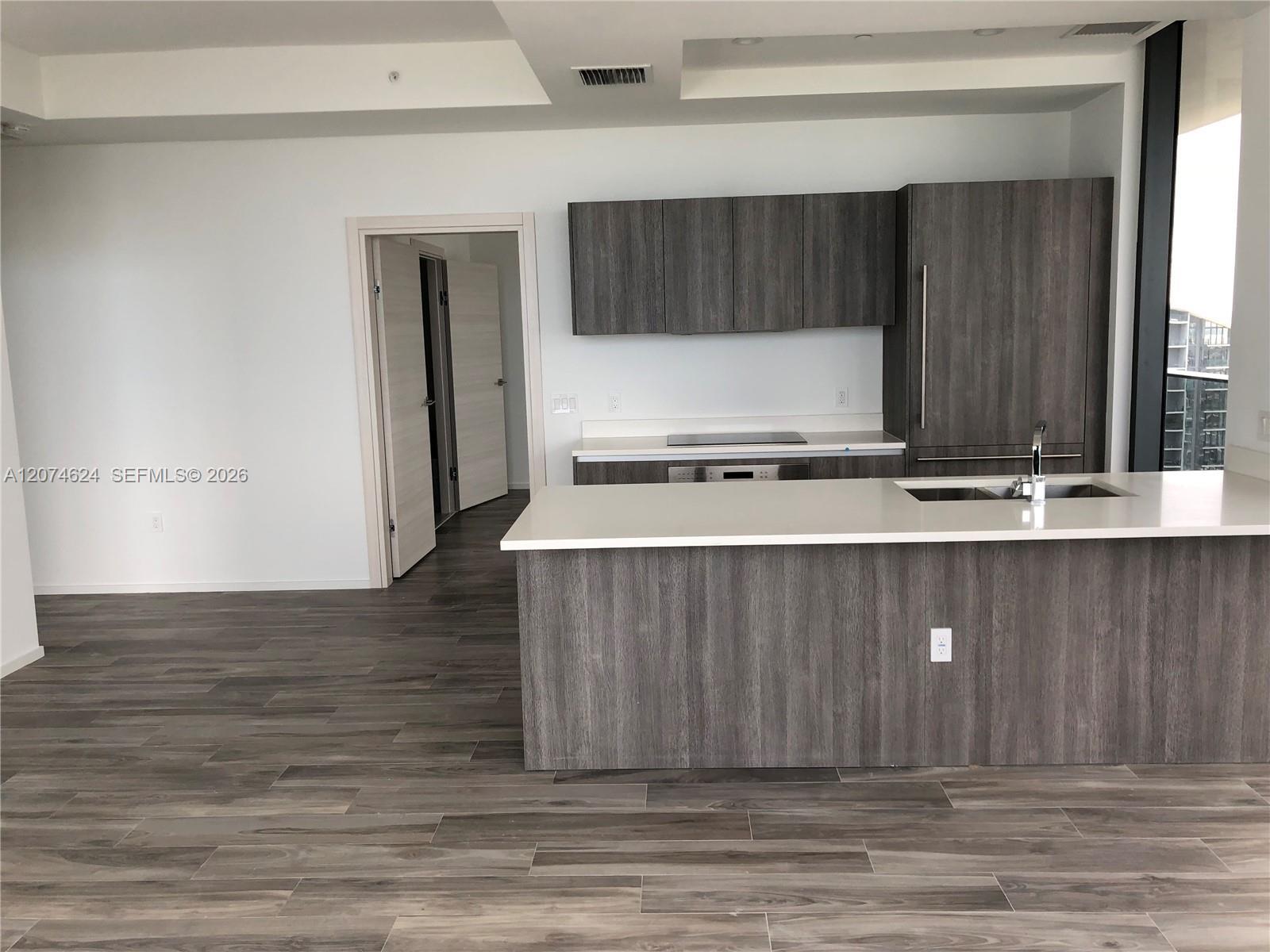 801 S Miami Ave # 4905, Miami FL 33130