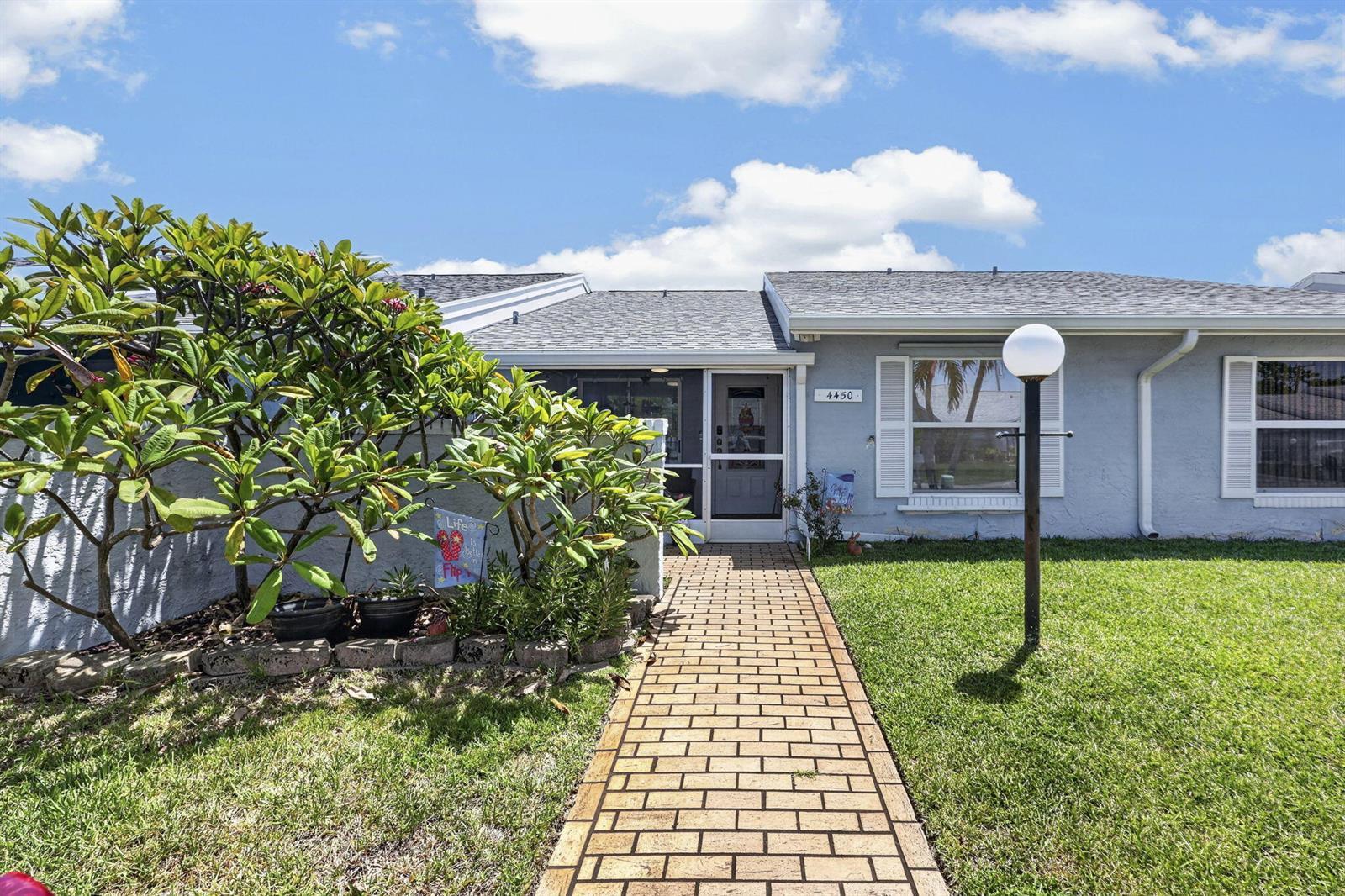 4450 LUCERNE VILLAS Lane, Lake Worth FL 33467 photo 4