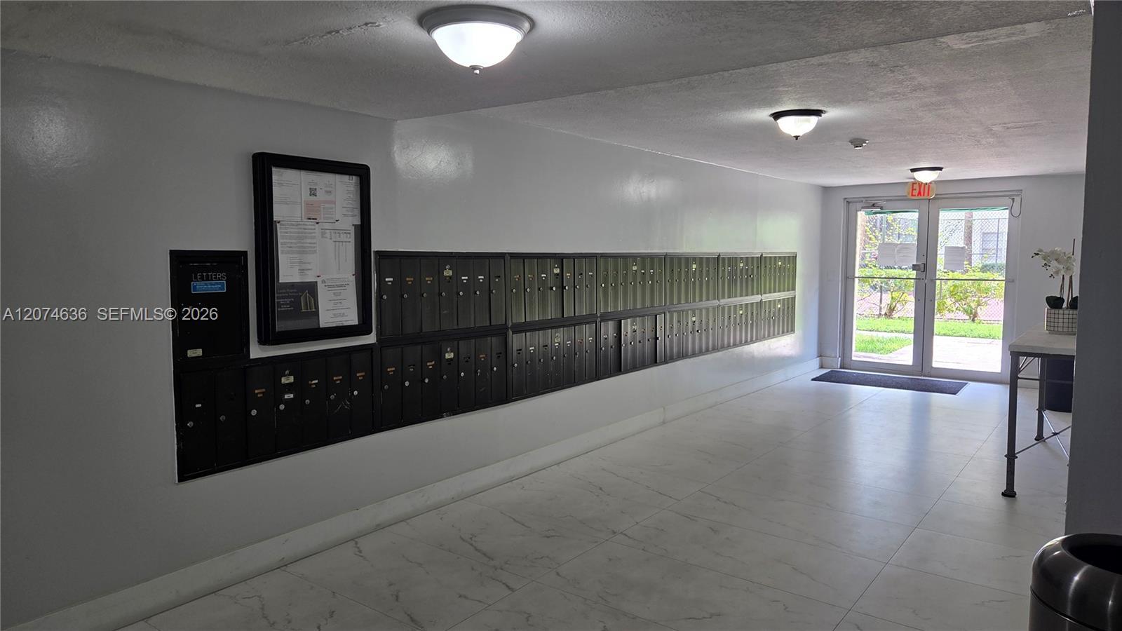 9320 Fontainebleau Blvd # 401, Miami FL 33172 photo 2