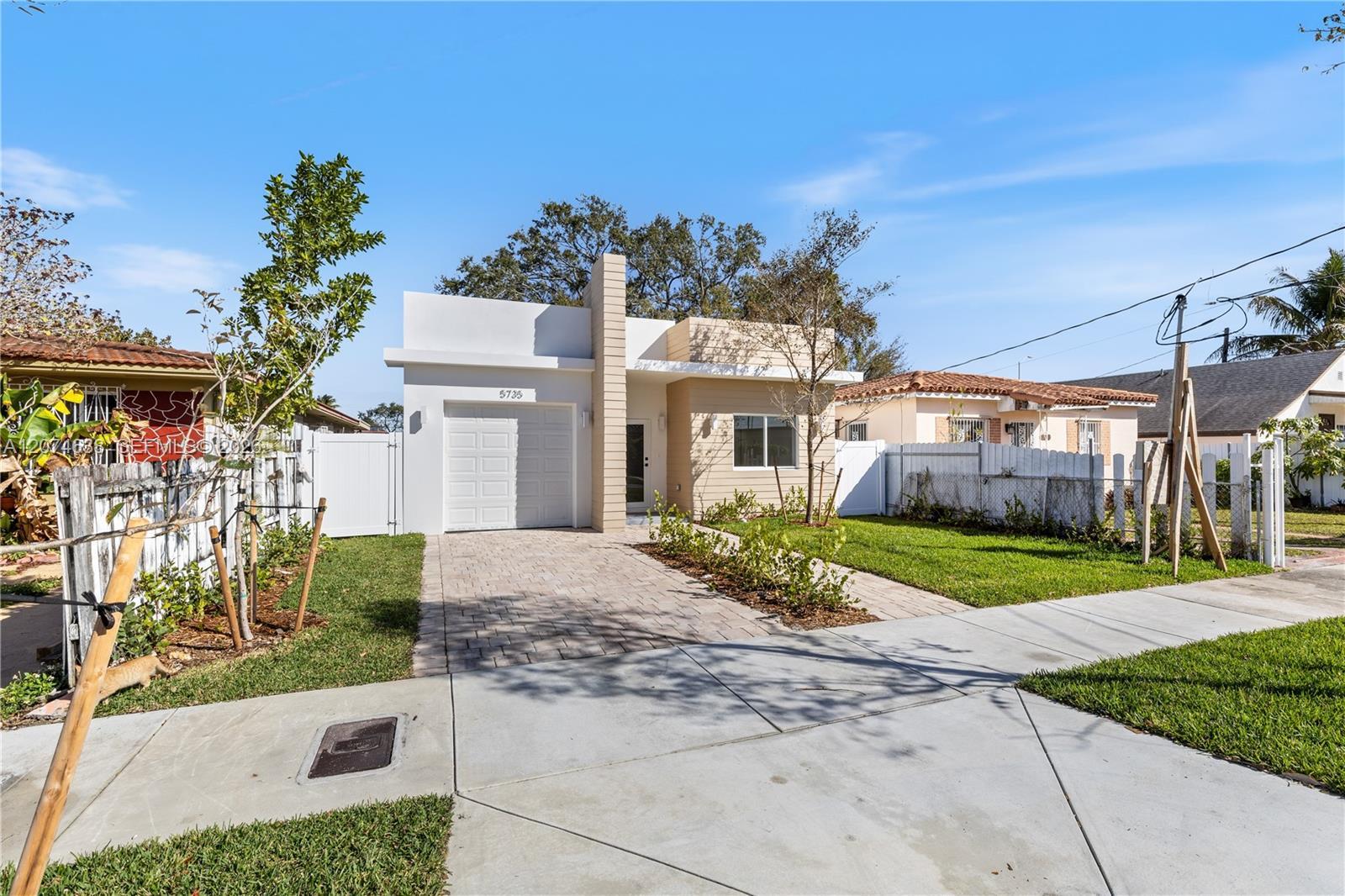 5735 SW 4th St, Miami FL 33144 photo 2