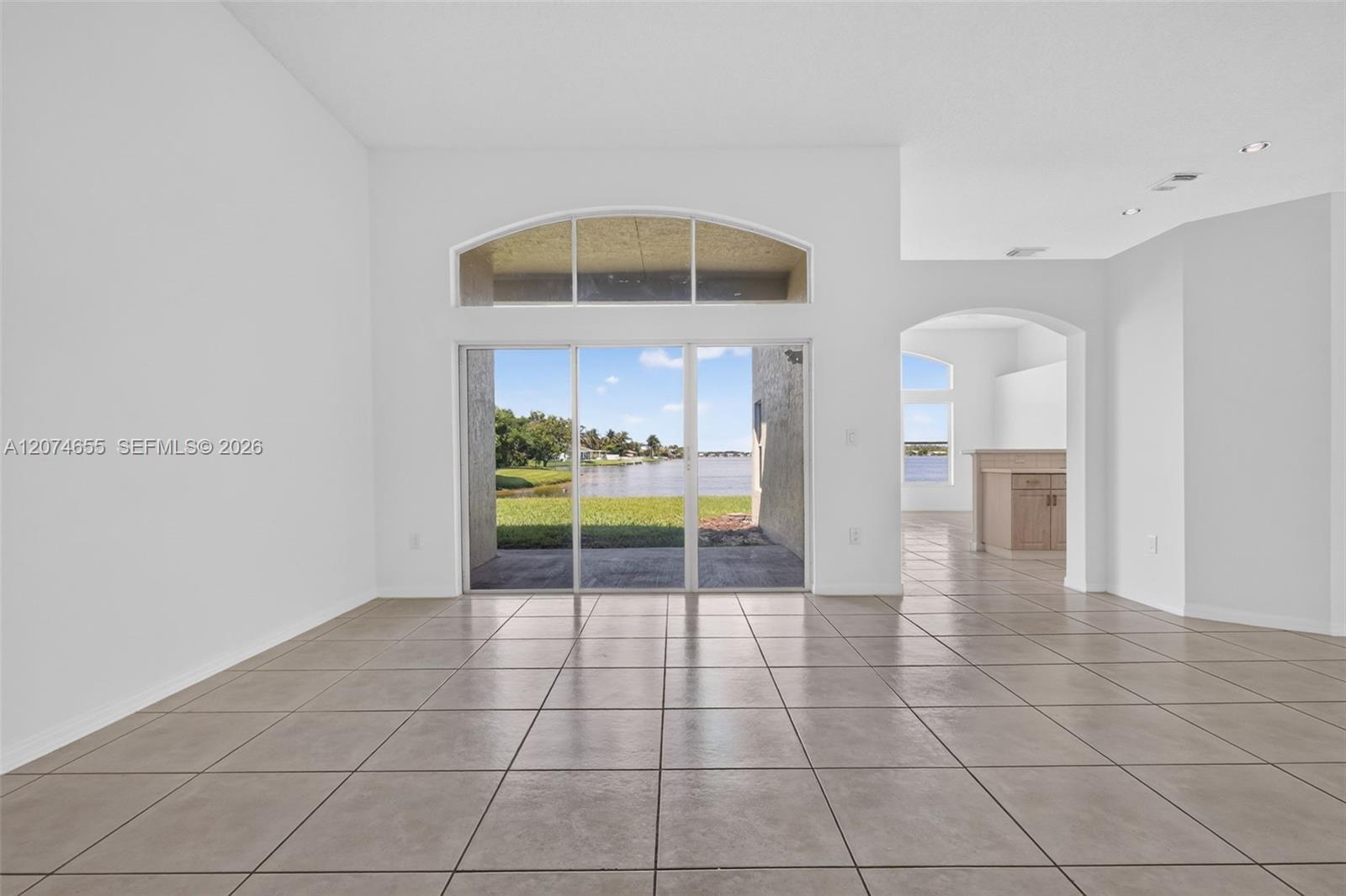 2342 NW 184th Ter, Pembroke Pines FL 33029 photo 3