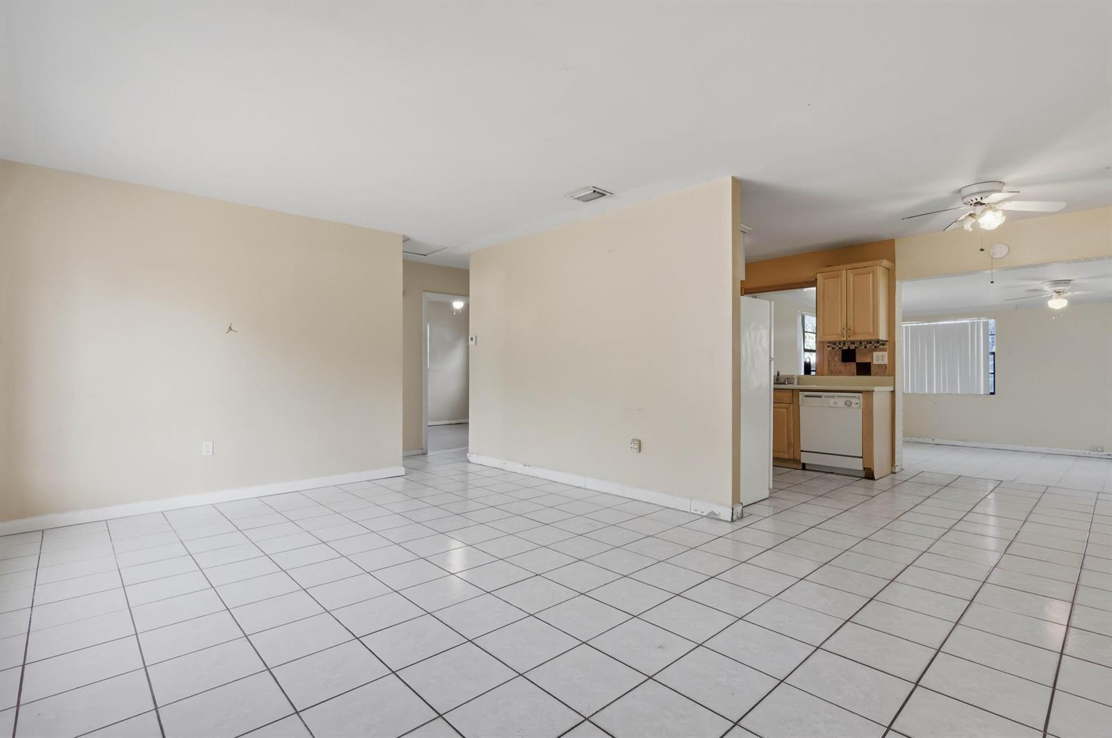 980 NW 183RD Street, Miami Gardens FL 33169 photo 4
