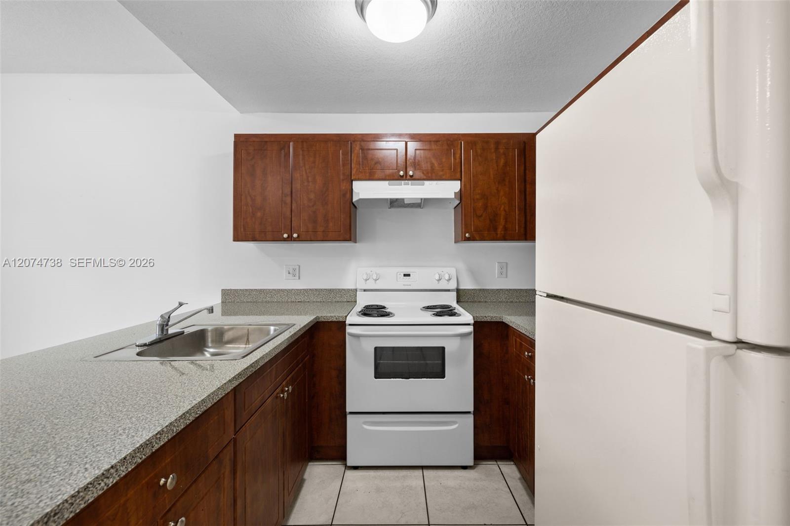 2429 W 78th St # 102, Hialeah FL 33016 photo 2