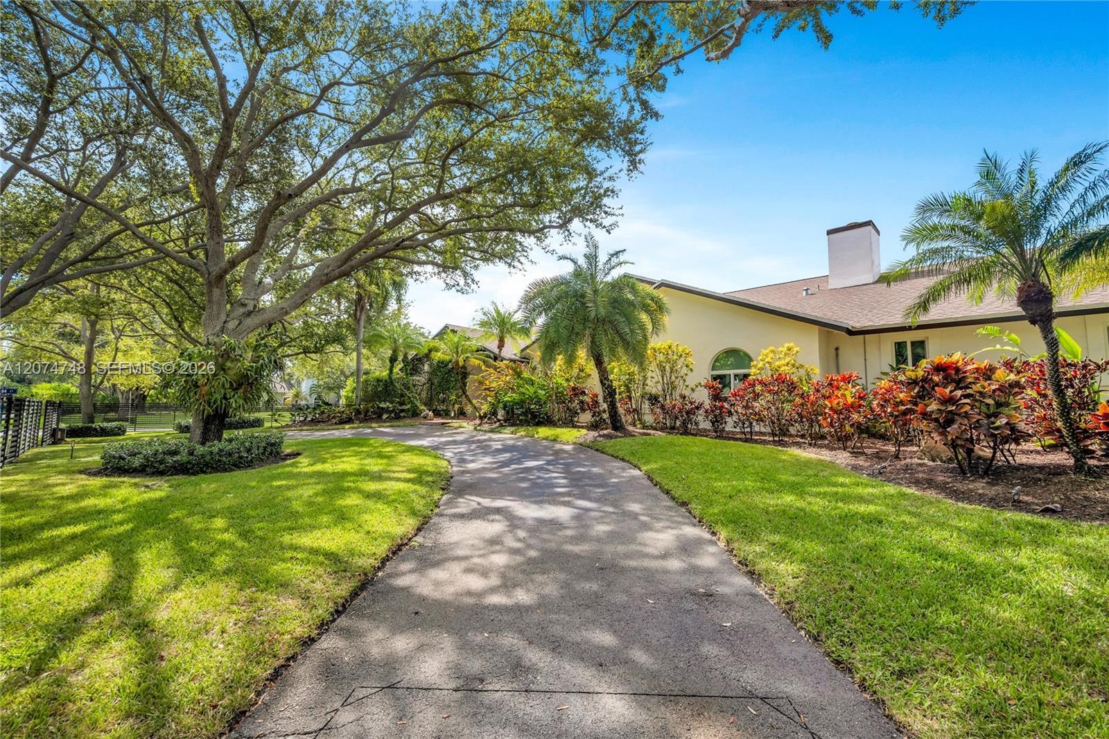 8440 SW 182nd Ter, Palmetto Bay FL 33157 photo 3