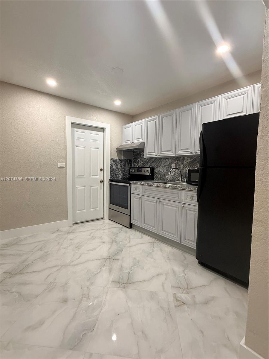 336 NW 53rd St # 1, Miami FL 33127 photo 4