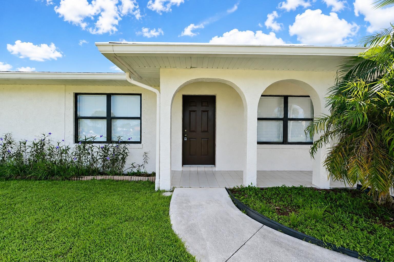 2033 SW Gemini Lane, Port St. Lucie FL 34984 photo 3