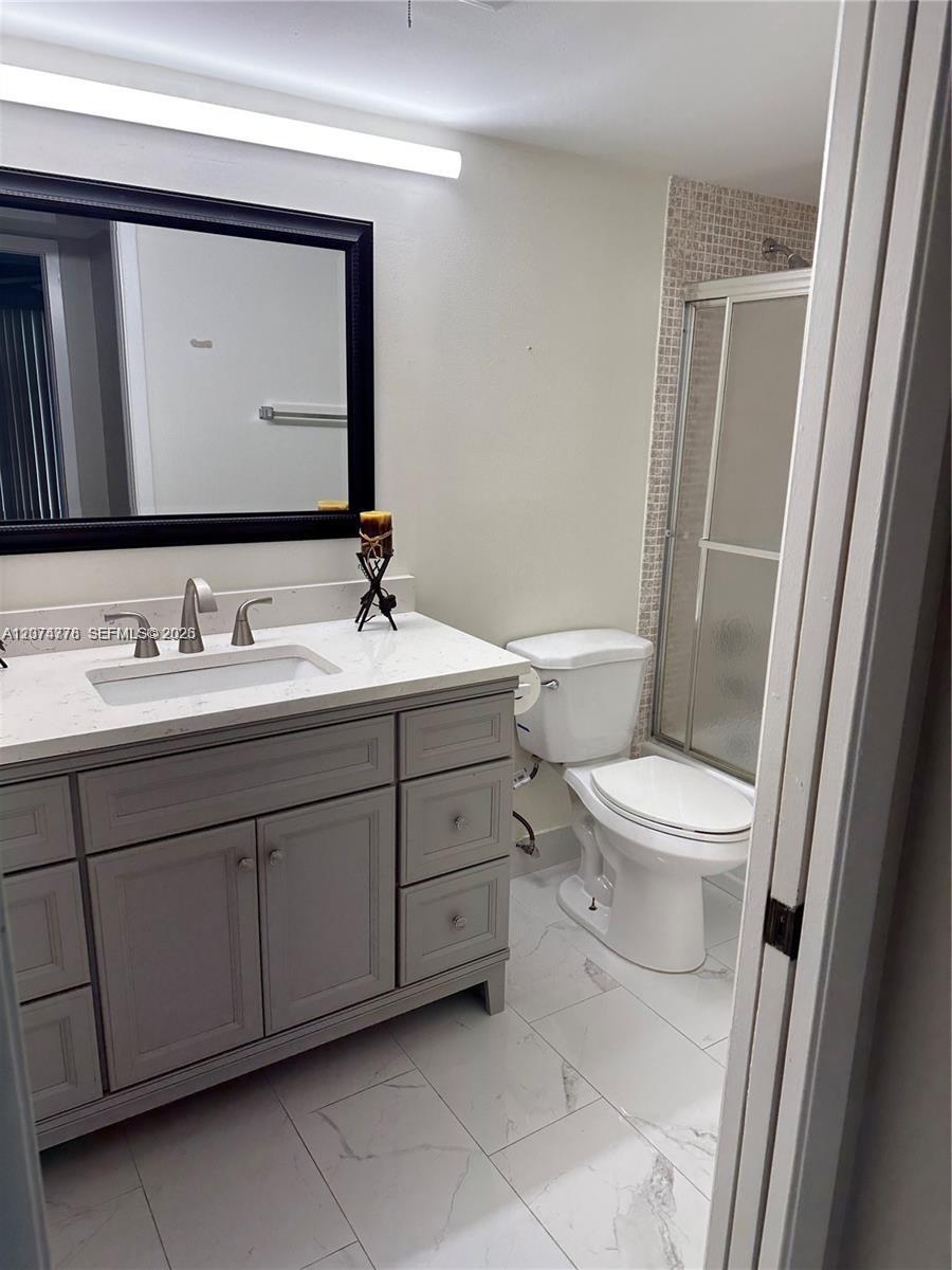 2027 Hythe B # 2027, Boca Raton FL 33434 photo 2