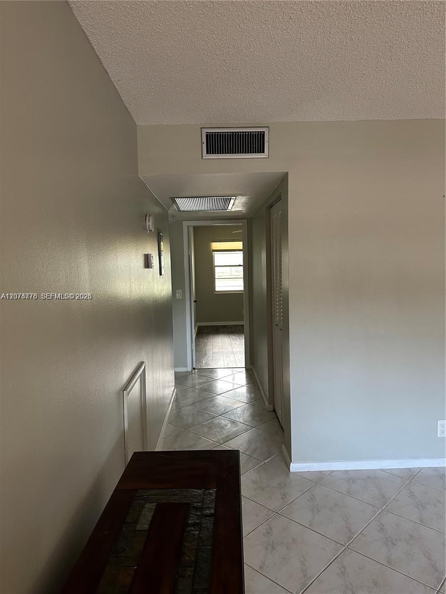 2027 Hythe B # 2027, Boca Raton FL 33434 photo 4