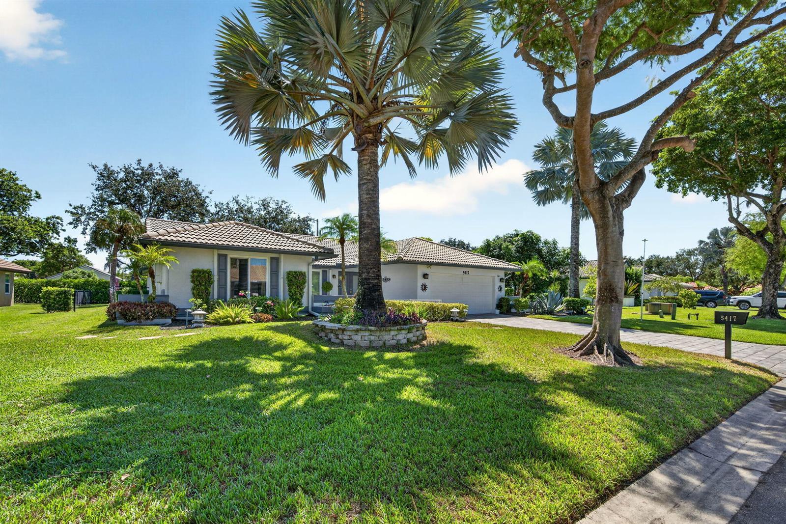5417 NW 83rd Way, Coral Springs FL 33067 photo 2