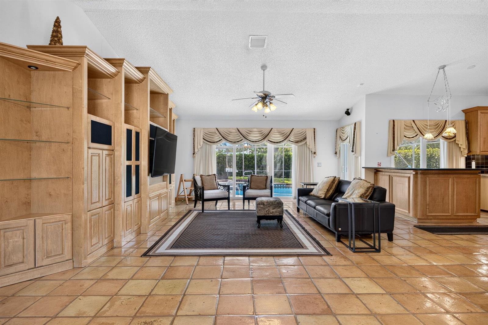 5417 NW 83rd Way, Coral Springs FL 33067 photo 4