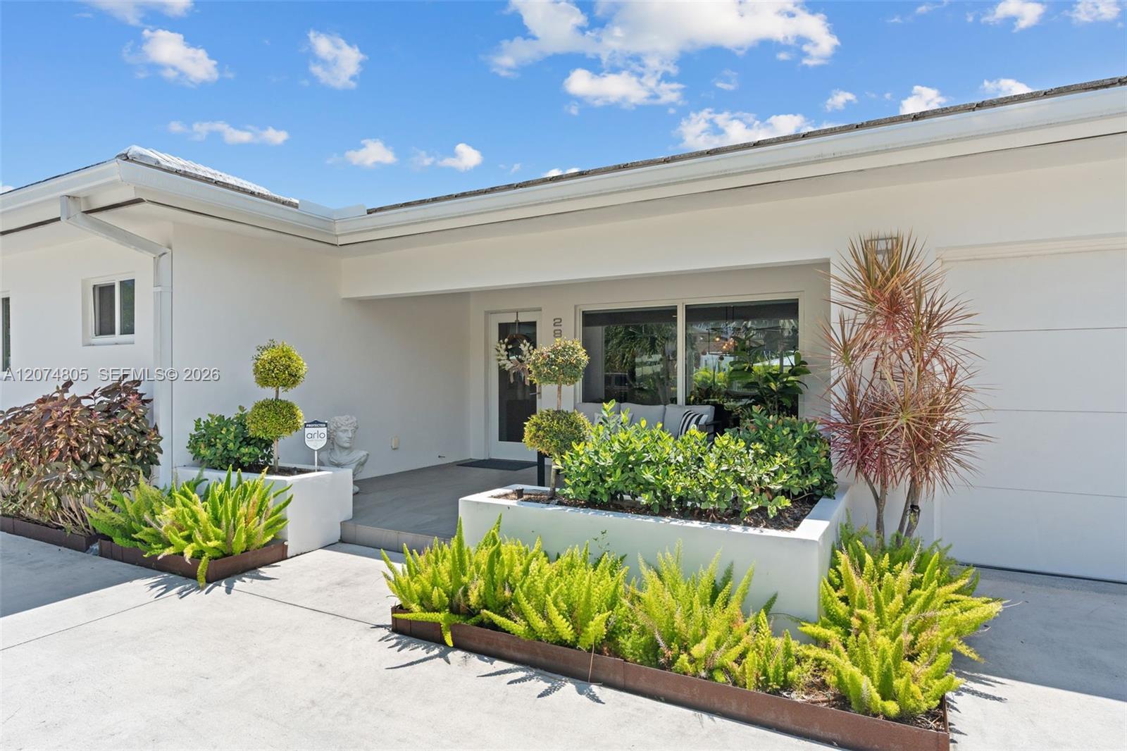 2812 NE 28th St, Fort Lauderdale FL 33306 photo 2