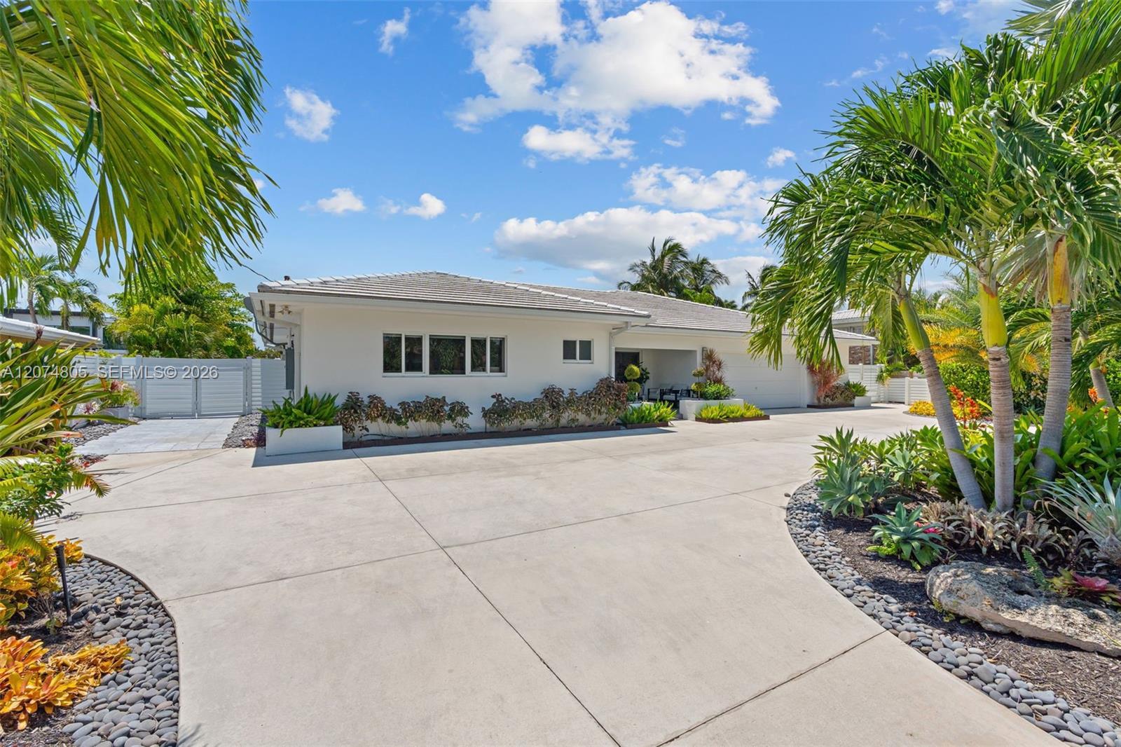 2812 NE 28th St, Fort Lauderdale FL 33306 photo 3