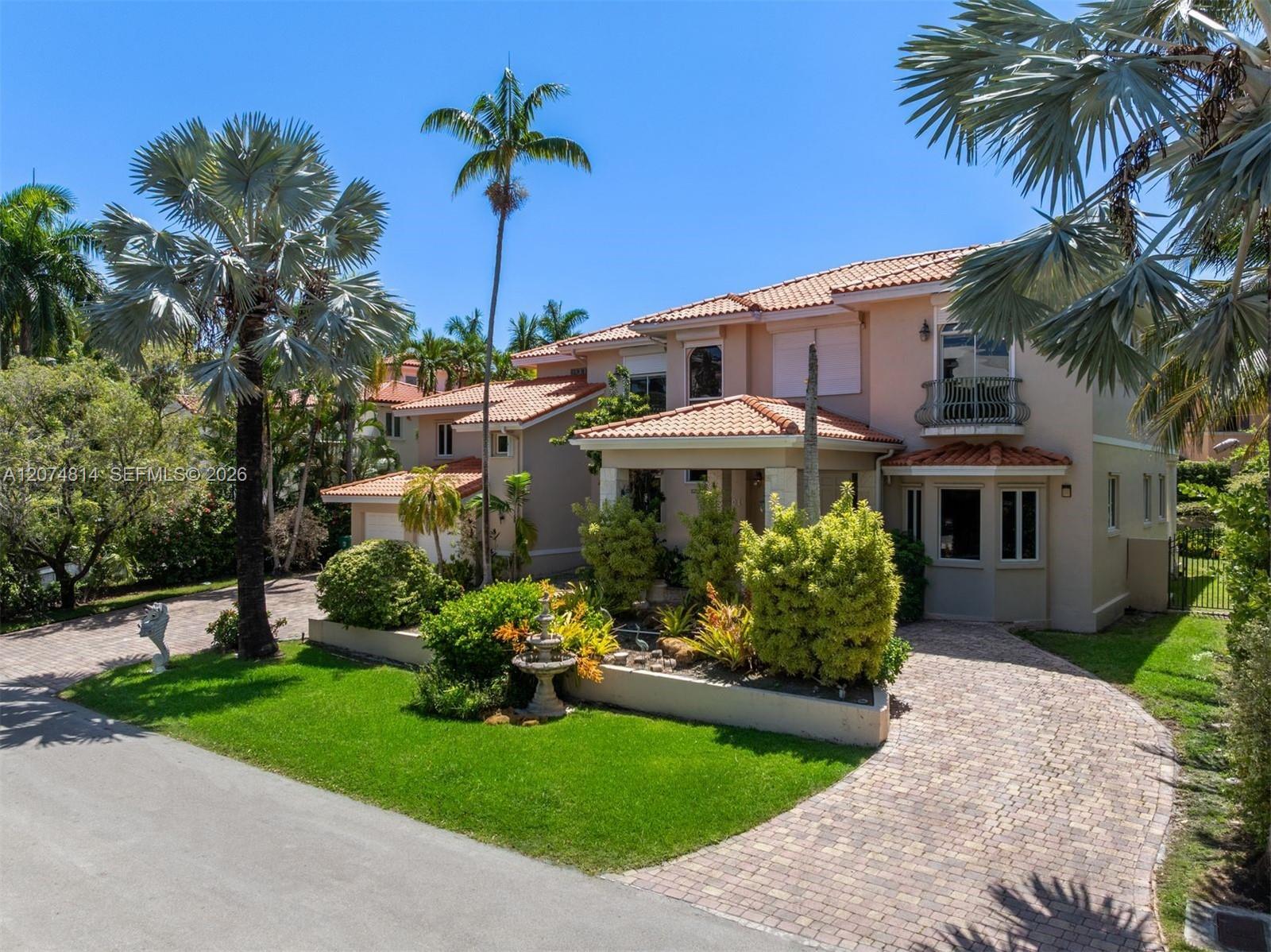 501 Bay Lane, Key Biscayne FL 33149 photo 2