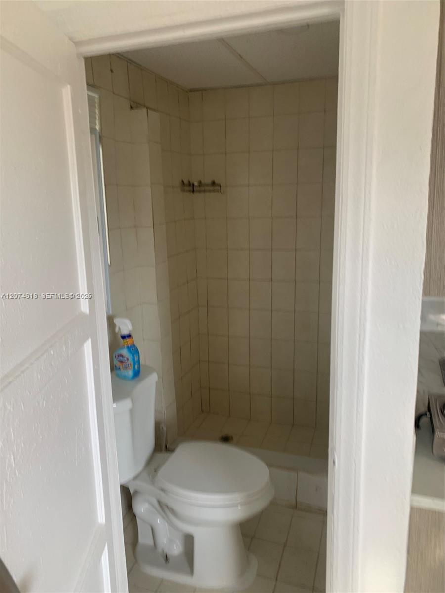 1901 E 5th Ave # B, Hialeah FL 33013 photo 3