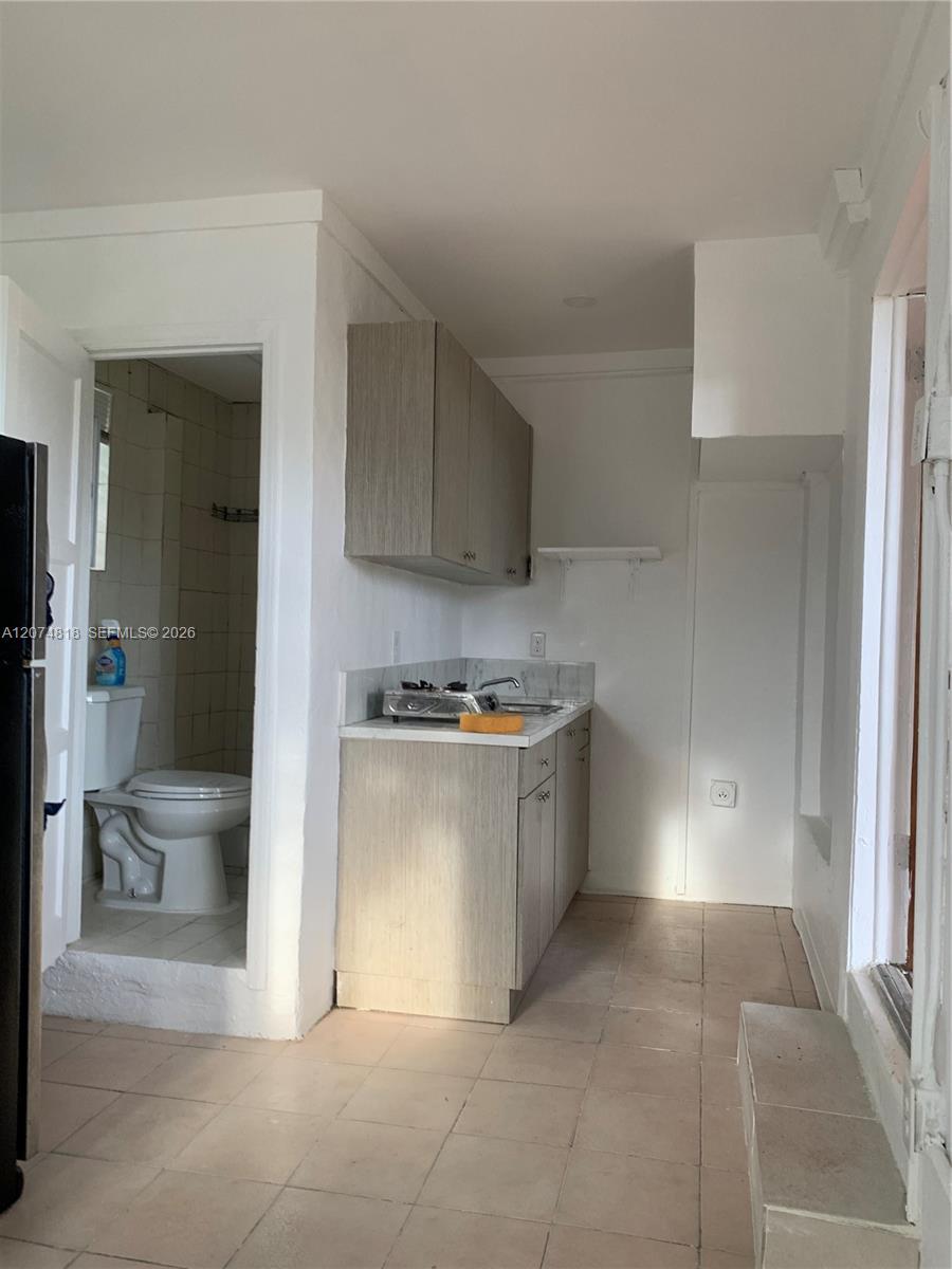 1901 E 5th Ave # B, Hialeah FL 33013 photo 4