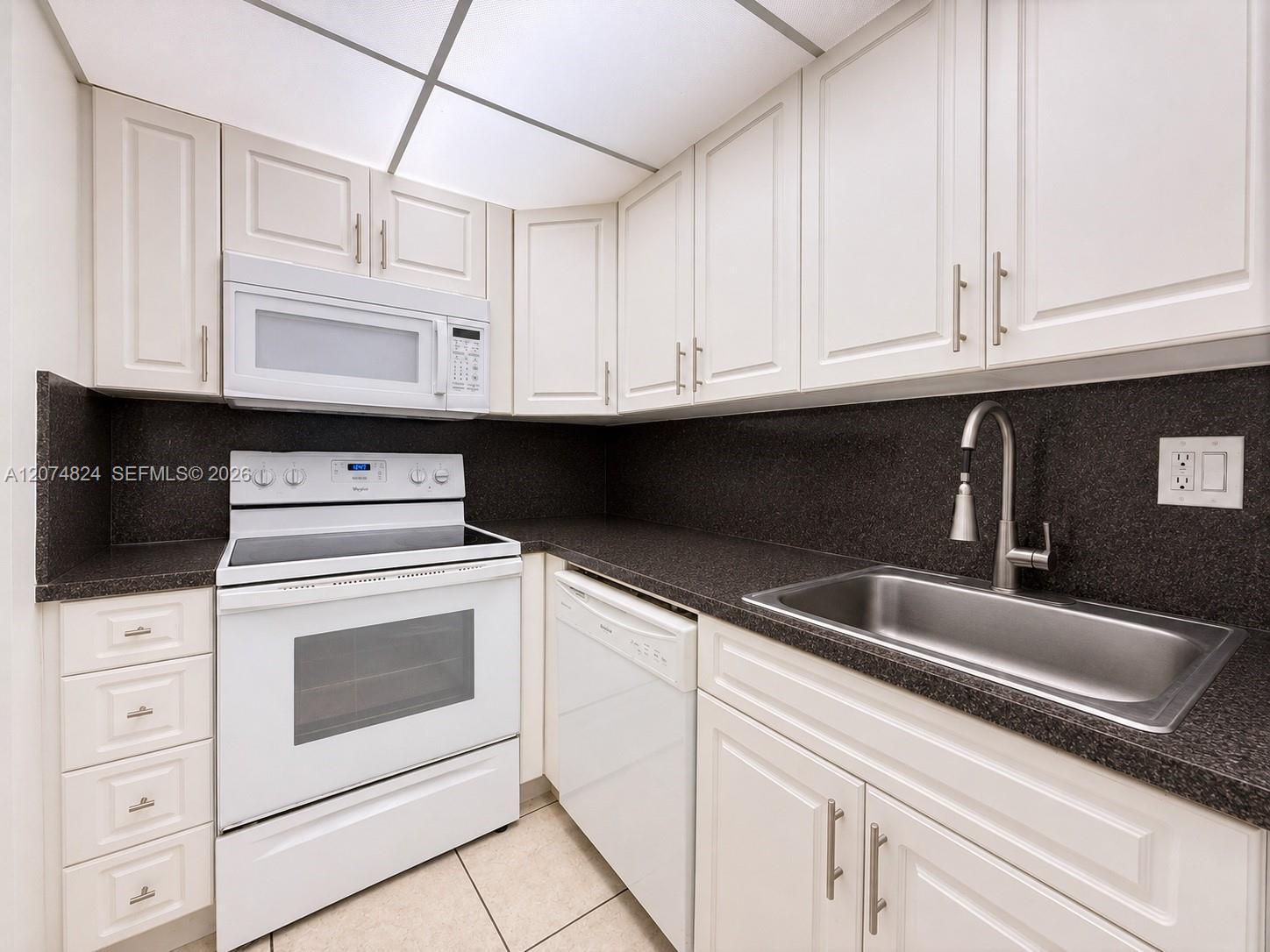4855 NW 7th St # 6, Miami FL 33126