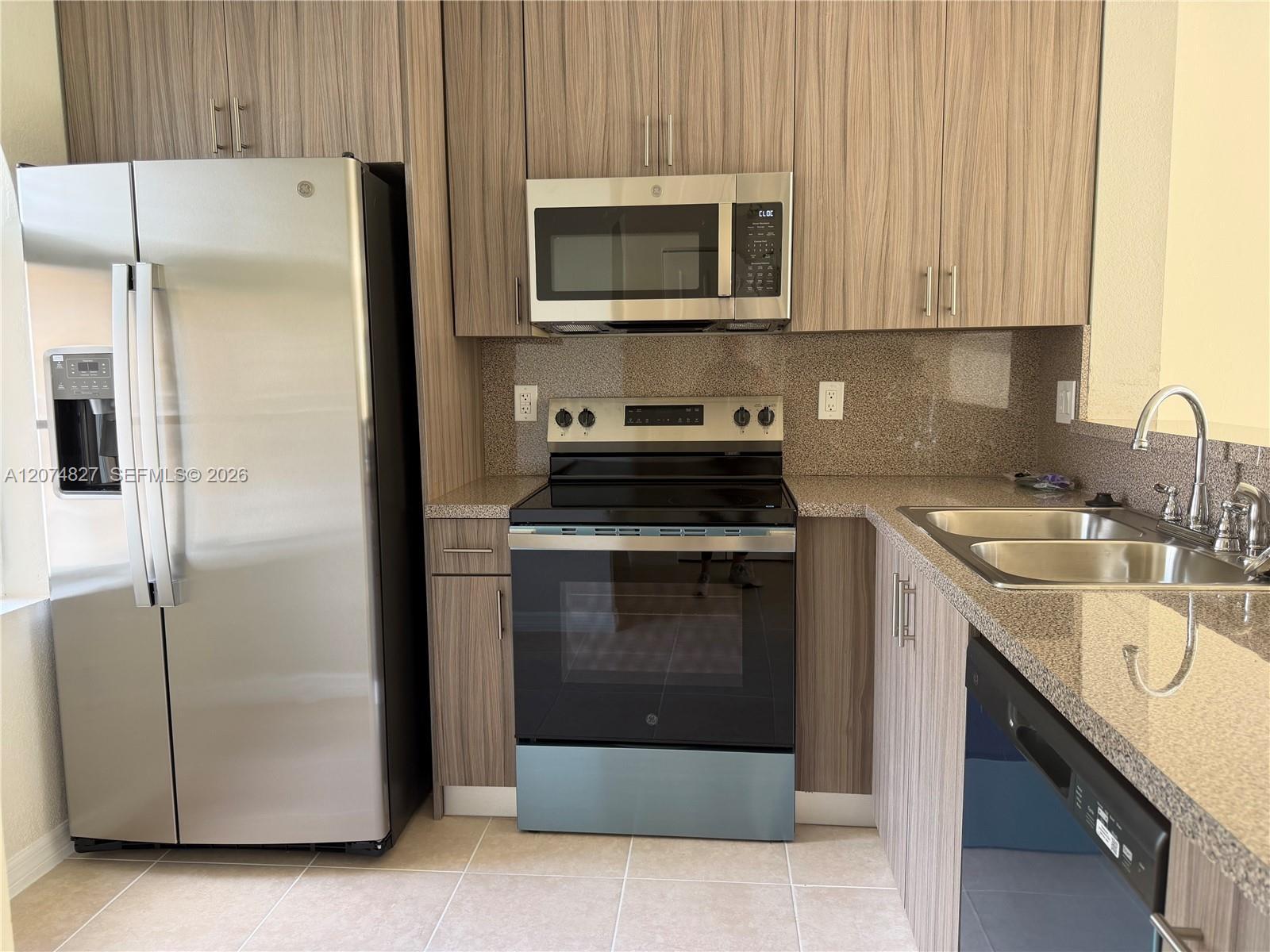 26259 SW 135th Pl, Homestead FL 33032 photo 2