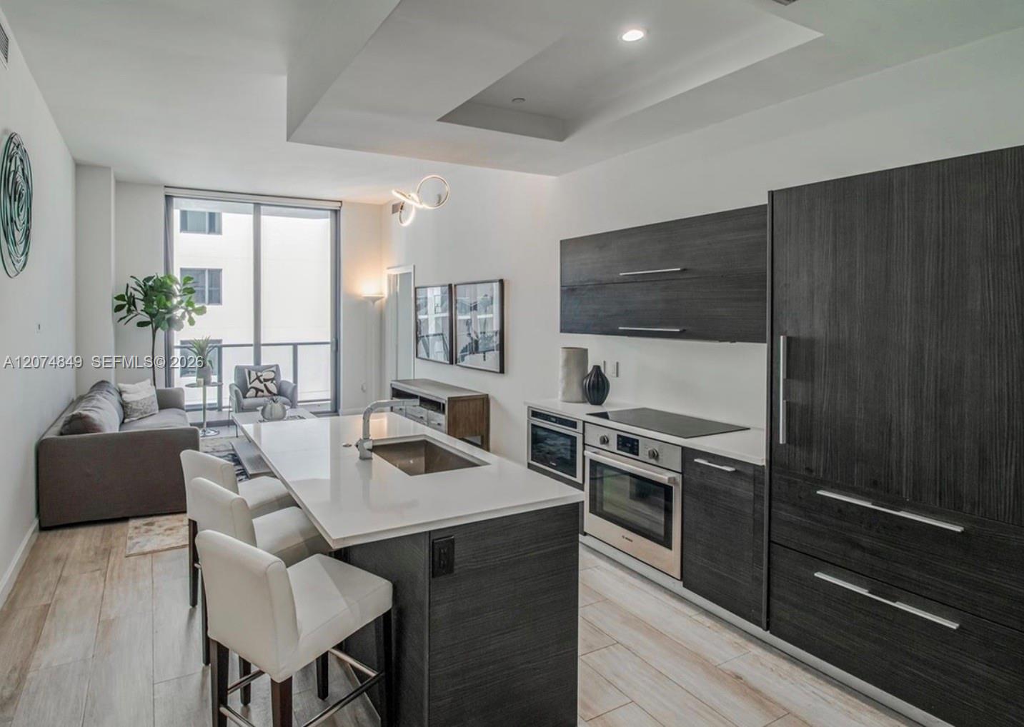 55 SW 9th St # 4409, Miami FL 33130 photo 2