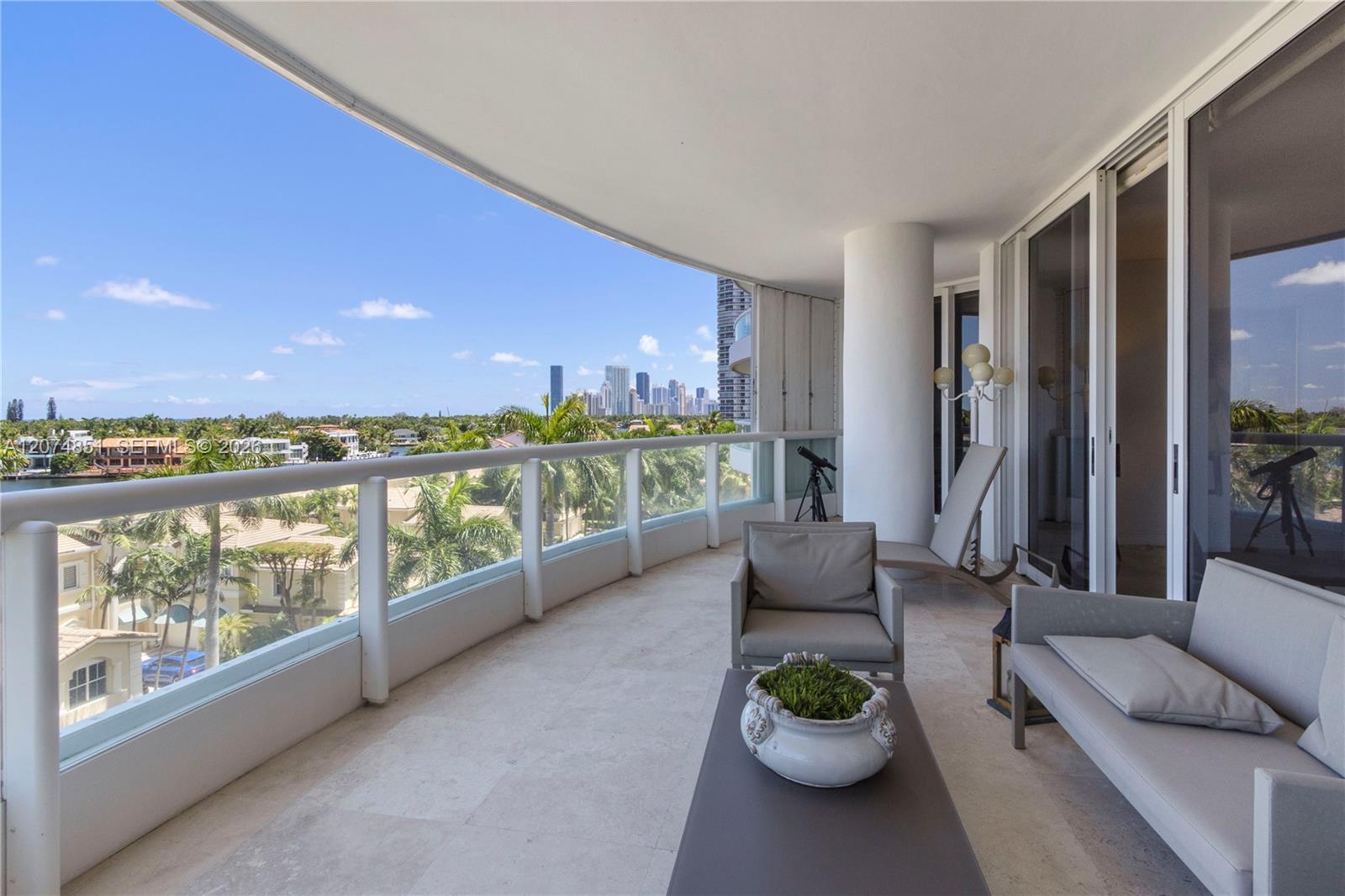 21050 Point Pl # 604, Aventura FL 33180