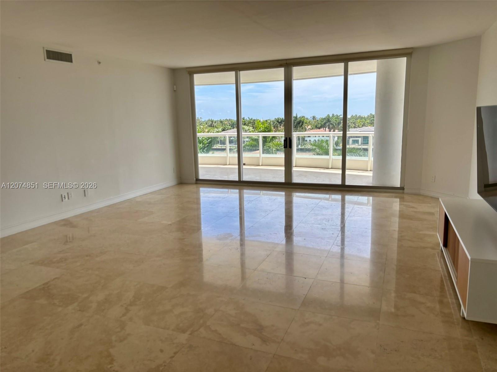 21050 Point Pl # 604, Aventura FL 33180 photo 4
