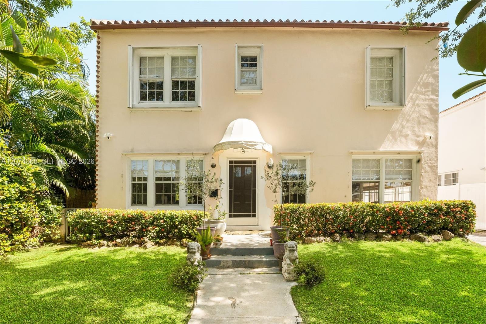 524 W 47th St, Miami Beach FL 33140 photo 2