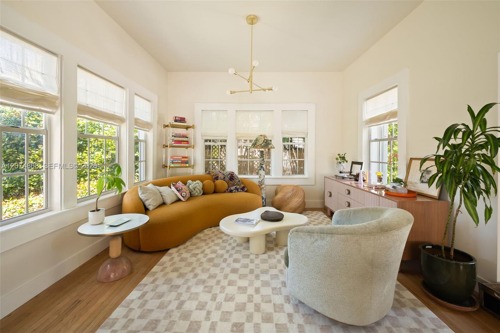 524 W 47th St, Miami Beach FL 33140 photo 3