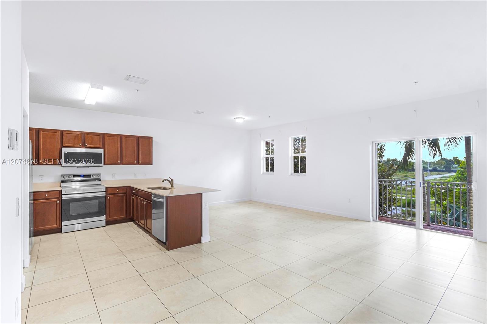260 NW 109th Ave # 204, Miami FL 33172 photo 4