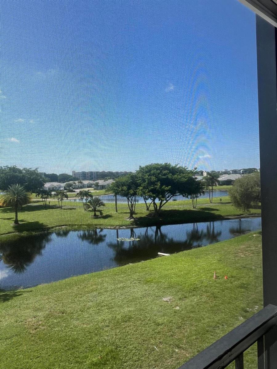 7006 HUNTINGTON Lane # 302, Delray Beach FL 33446 photo 2