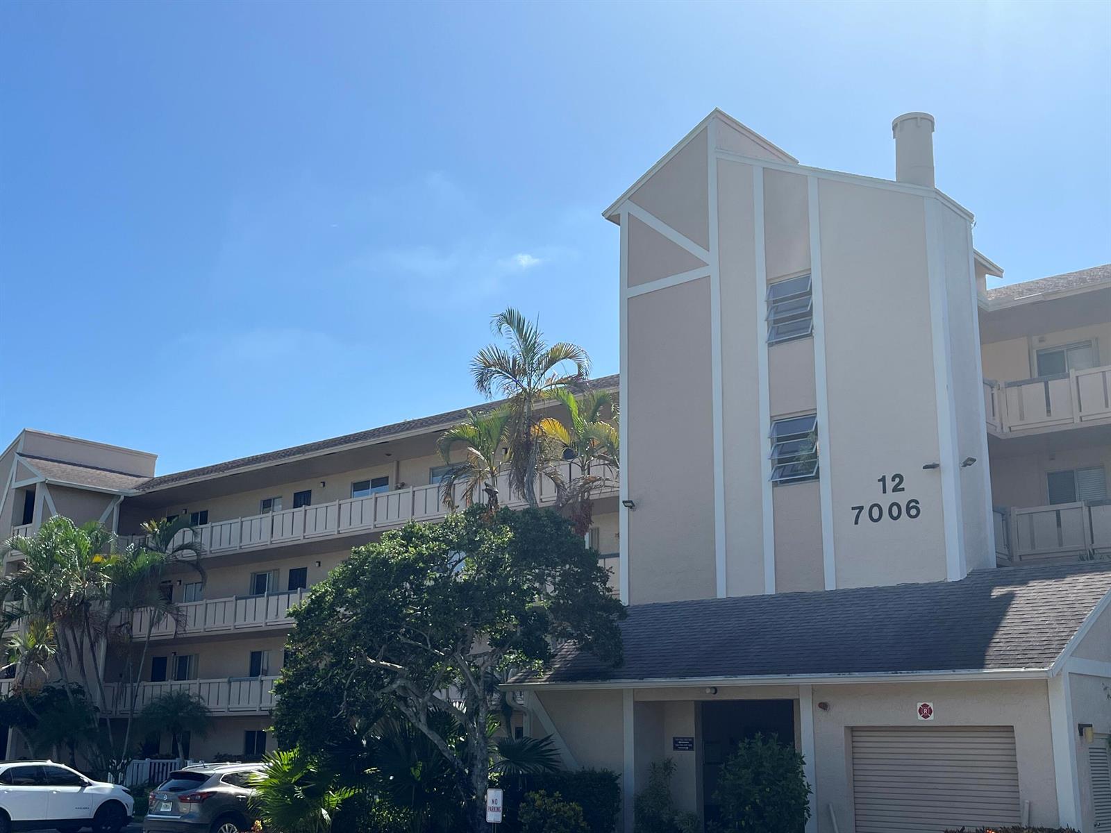 7006 HUNTINGTON Lane # 302, Delray Beach FL 33446 photo 3