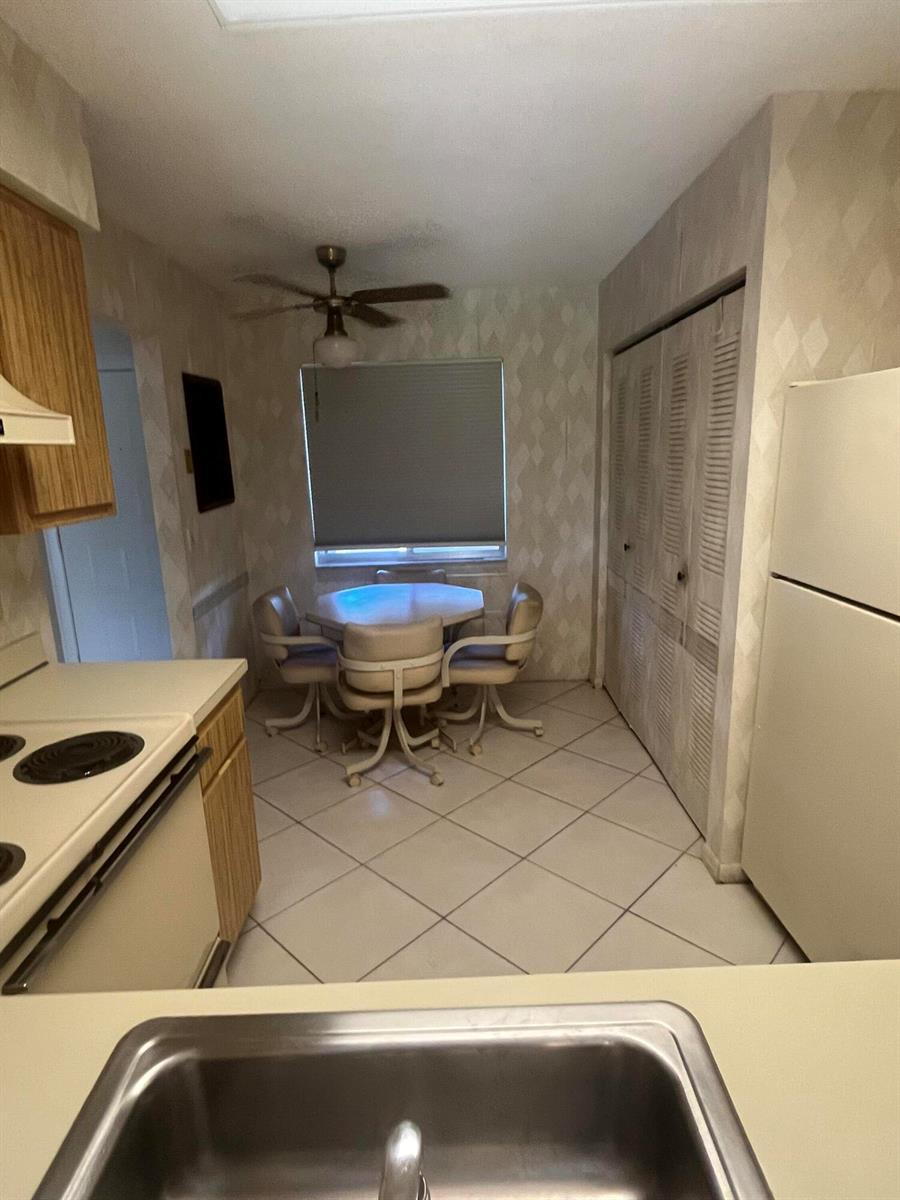 7006 HUNTINGTON Lane # 302, Delray Beach FL 33446 photo 5