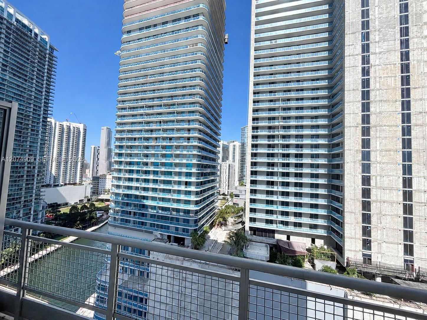 690 SW 1st Ct # 2318, Miami FL 33130 photo 3