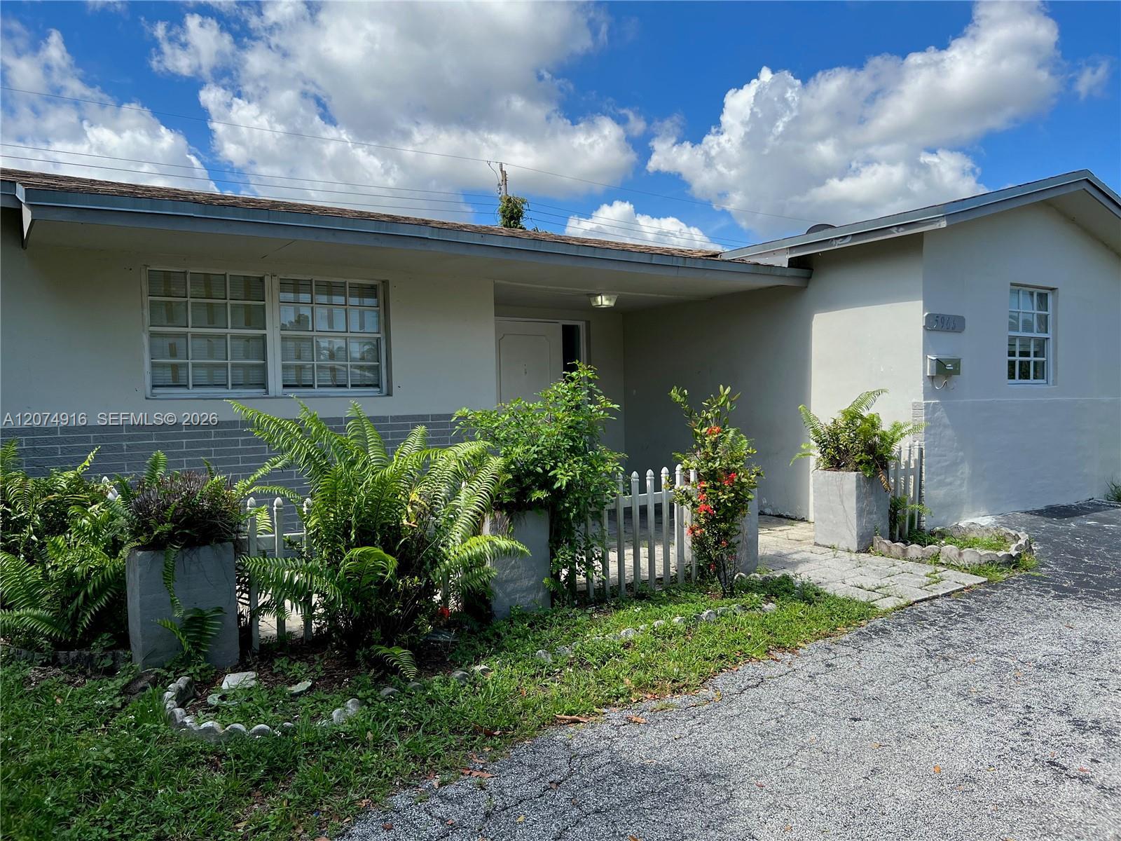 5966 NW 15th Ct, Sunrise FL 33313 photo 2