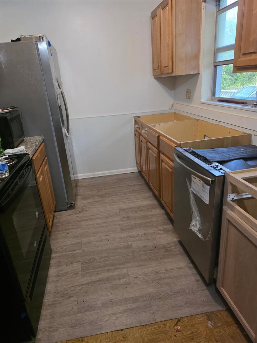 8523 SE PETTWAY Street, Hobe Sound FL 33455 photo 2