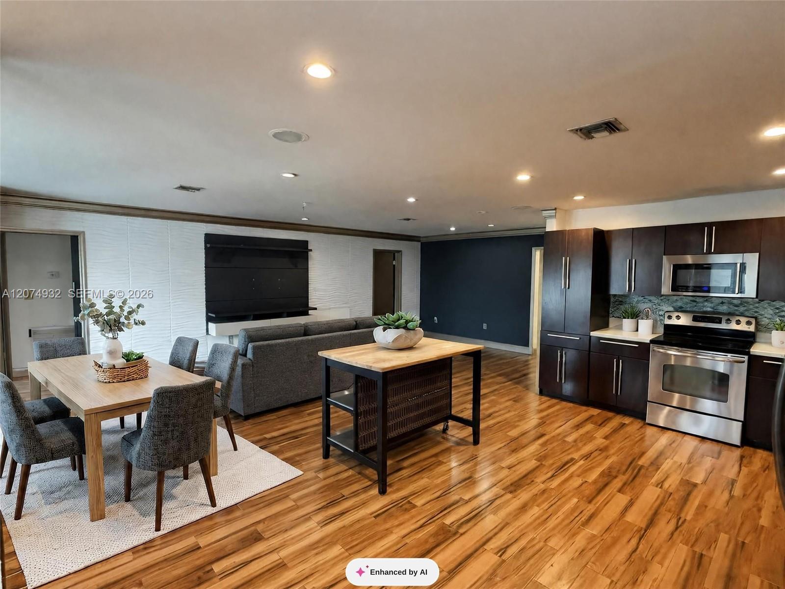 56 NW 39th St # 56, Miami FL 33127 photo 2