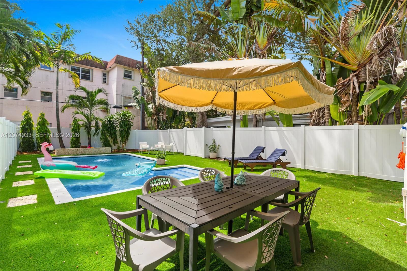 650 N Rio Vista Blvd, Fort Lauderdale FL 33301