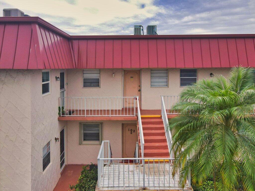 12026 GREENWAY Circle S # 202, Royal Palm Beach FL 33411