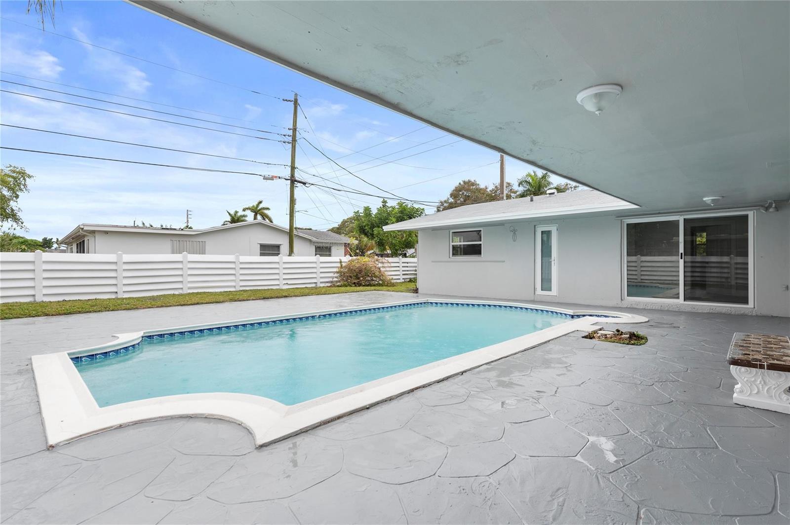 4490 NW 8TH Street, Coconut Creek FL 33066 photo 2