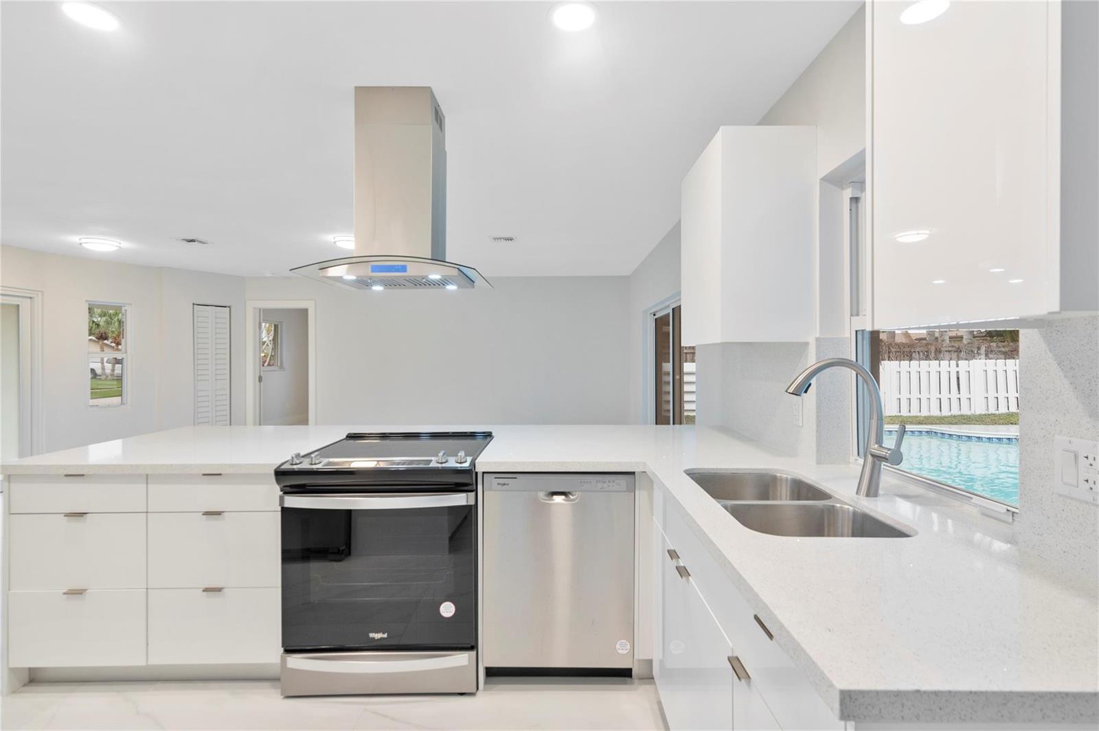 4490 NW 8TH Street, Coconut Creek FL 33066 photo 3