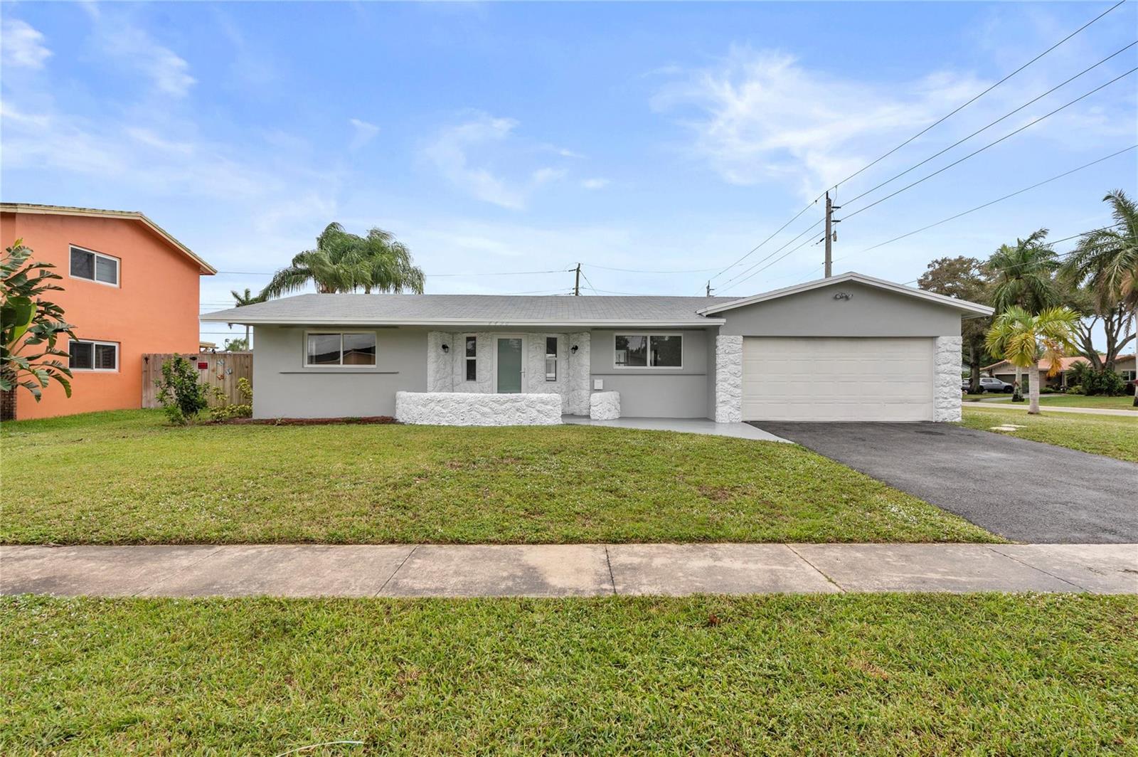 4490 NW 8TH Street, Coconut Creek FL 33066