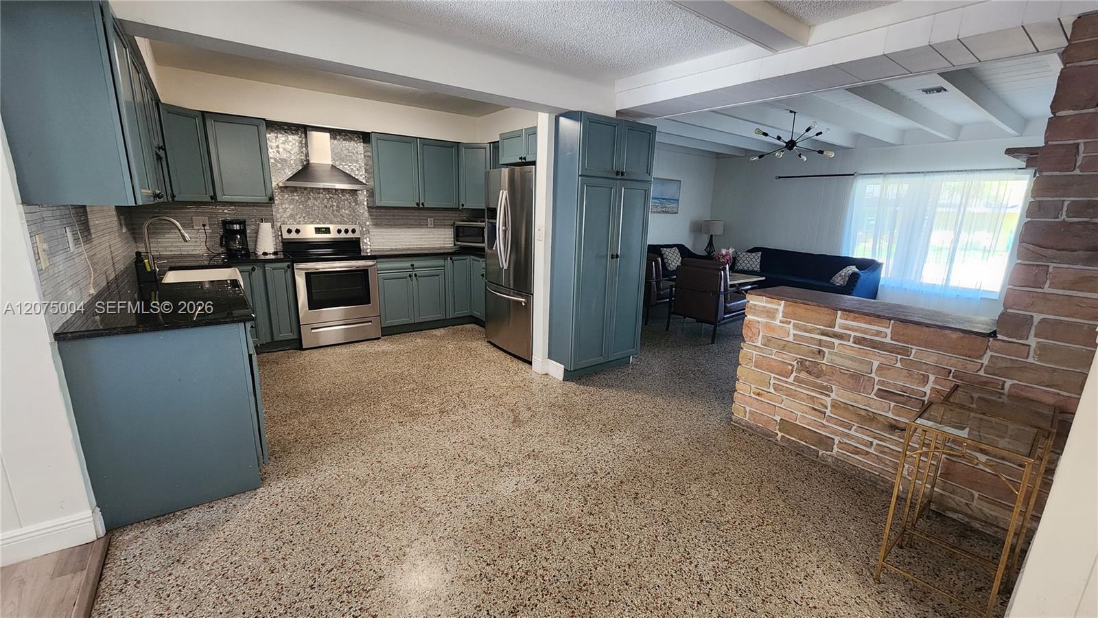 482 NE 8th Ave # 482, Deerfield Beach FL 33441 photo 4