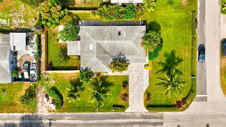 701 SE 1ST Street, Boynton Beach FL 33435 photo 2