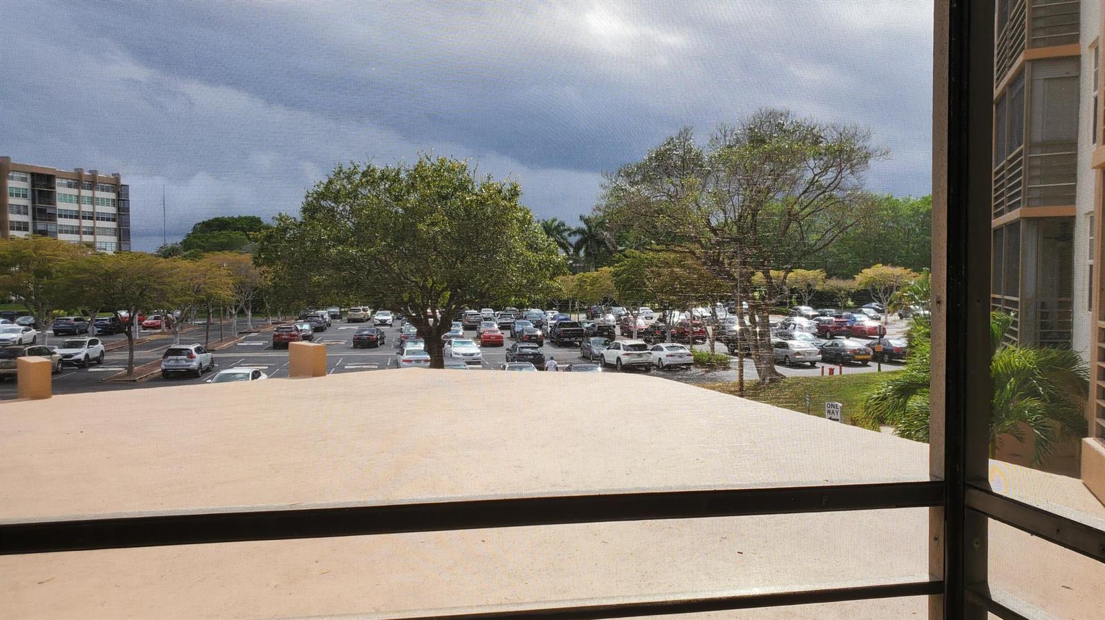 1000 SAINT CHARLES Place # 215, Pembroke Pines FL 33026 photo 4