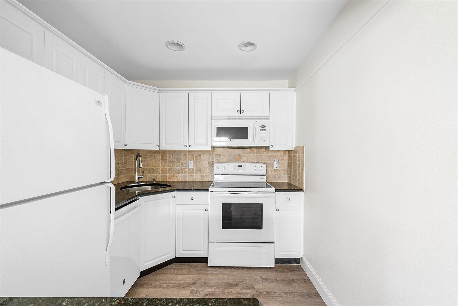 2455 NE 51st Street # E102, Fort Lauderdale FL 33308 photo 4