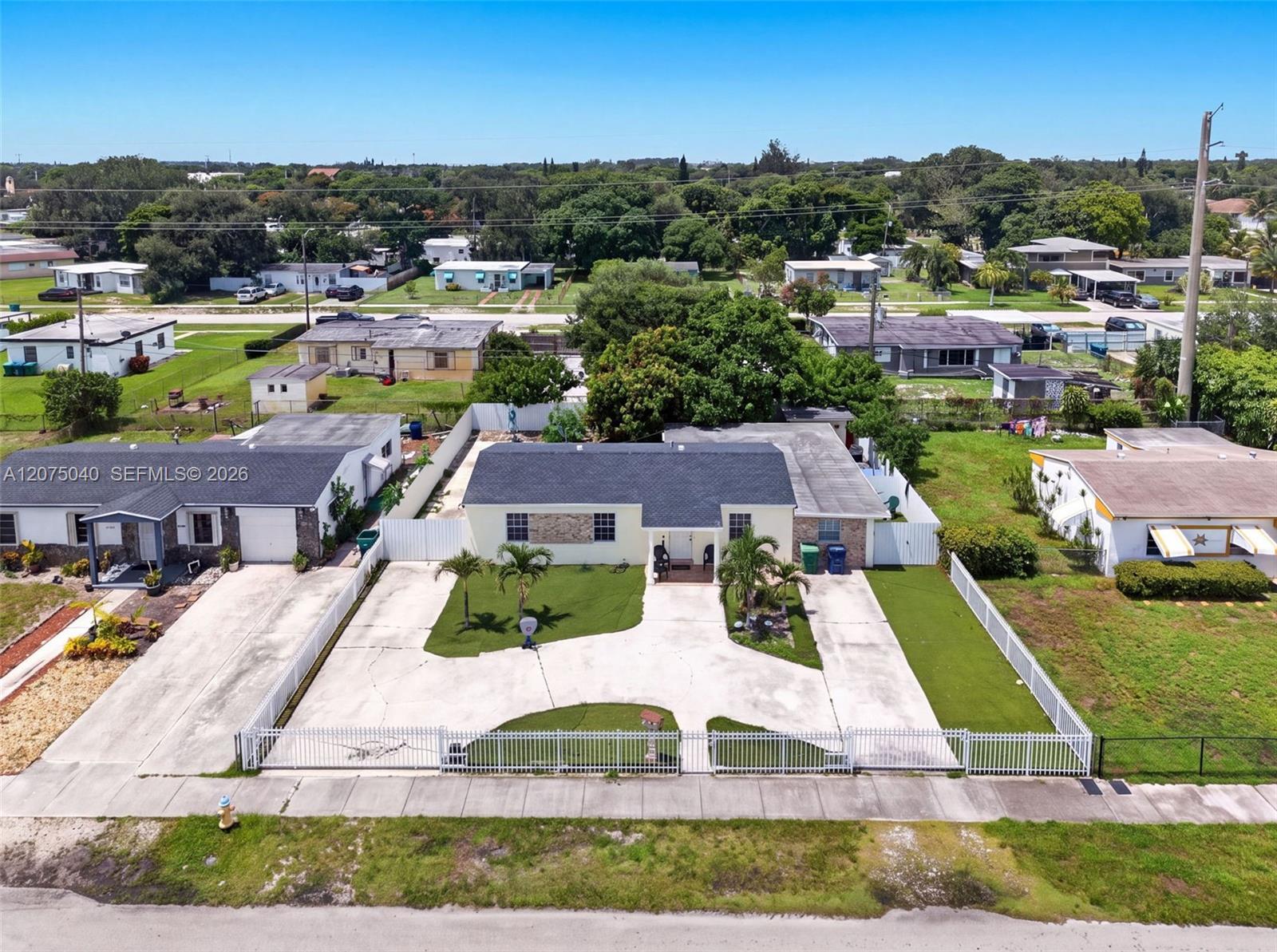 15850 NW 18th Pl, Miami Gardens FL 33054 photo 3