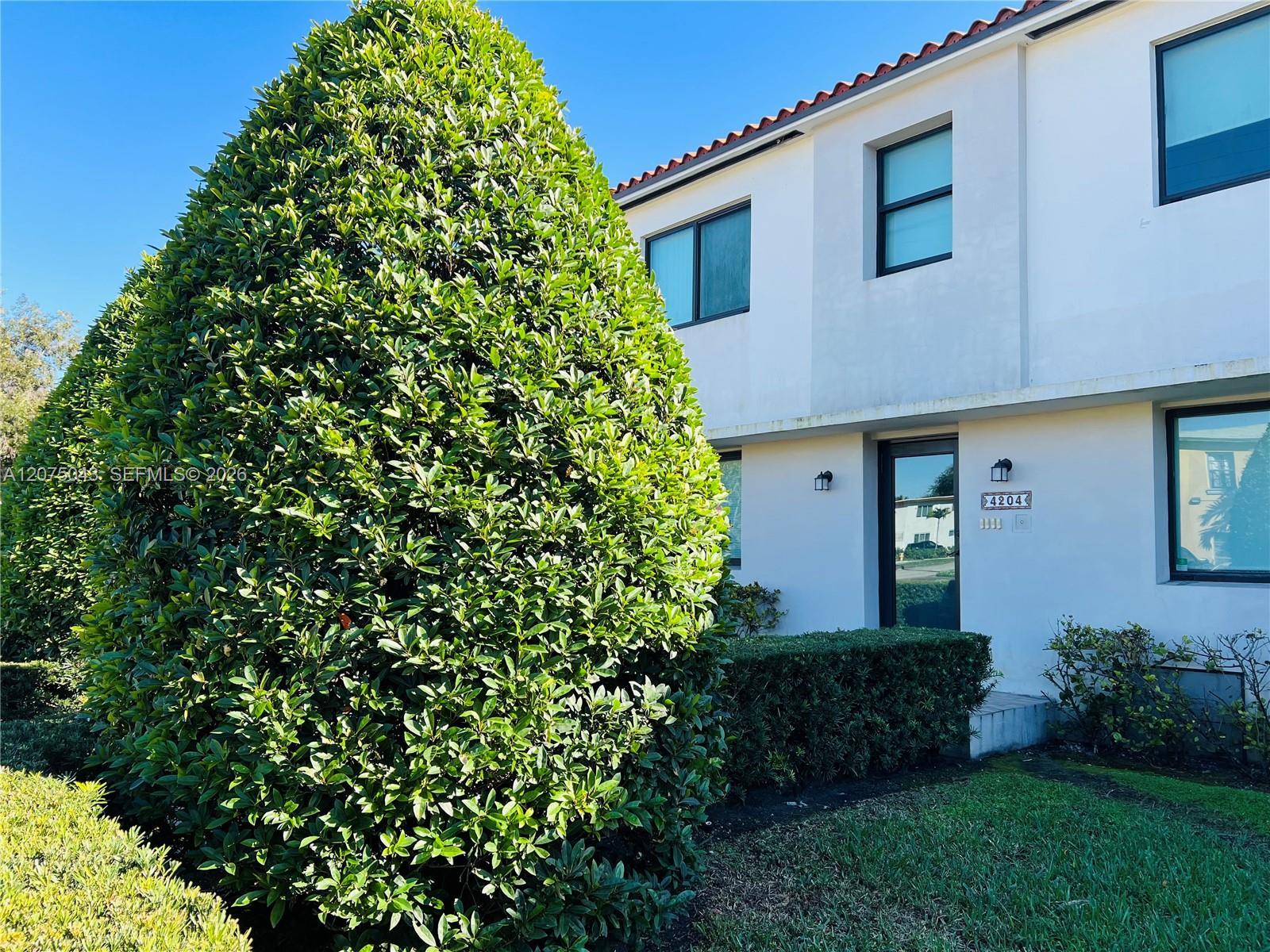 1440 SW 42nd St # 2, Miami FL 33134 photo 2