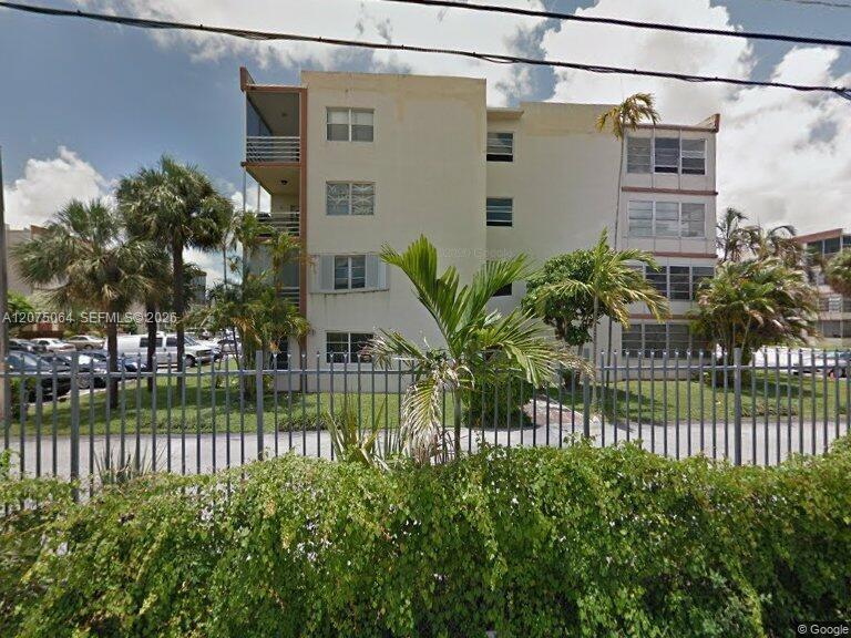 4044 NW 19th St # 404, Lauderhill FL 33313