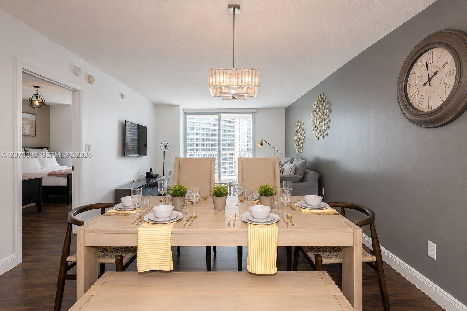1200 Brickell Bay Dr # 3207, Miami FL 33131 photo 4